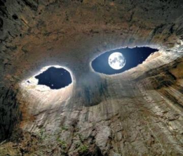 Чудесата на България- Троянски манастир-Крушунски водопади-Деветашка пещера-Очите на Бога-Съева дупка
